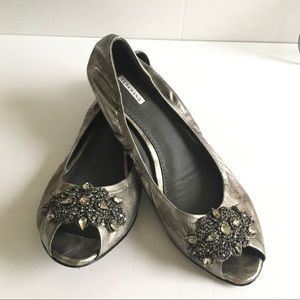 Vera Wang Silver Metallic Peep Toe